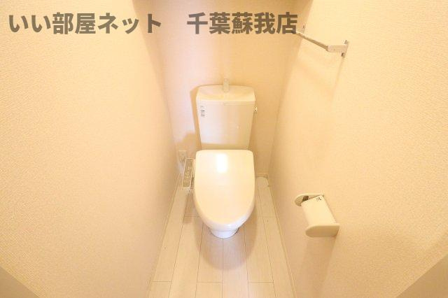 D-ROOM Westのトイレ|ゆったりとした空間のトイレです