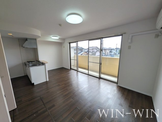 ルネス・リバーサイドKITAJIMAの居間・リビング|イメージ（同建物内別部屋の写真です）