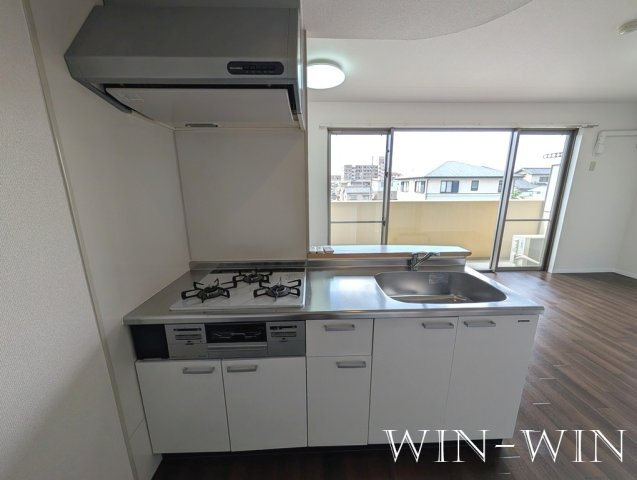 ルネス・リバーサイドKITAJIMAのキッチン|イメージ（同建物内別部屋の写真です）