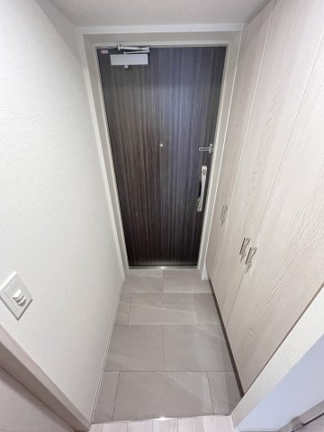 大阪市都島区東野田町４丁目の賃貸マンションの玄関