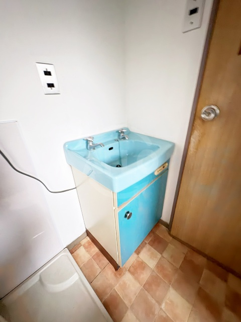 高津マンションの洗面所|高津マンション　独立洗面台