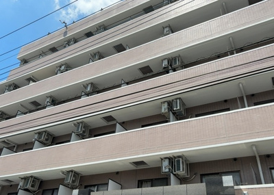 【構造・工法・仕様】 | ライオンズマンション八王子北野 | ＲＣ造、Reinforced Concreteは直訳すると補強されたコンクリートです。主に柱や梁・床・壁が鉄筋とコンクリートで構成おり、鉄筋を組んだ型枠にコンクリートを流し込んで固めたものを指します。