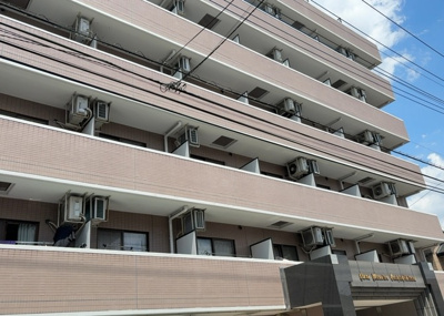 【構造・工法・仕様】 | ライオンズマンション八王子北野 | ＳＲＣ造は強度や耐震性の面でもRC造と比べて優れています。そのため、10階建以上の高層または超高層マンションなどの建築にも多く採用されています。柱や梁などのサイズが小さくても高い耐震性を確保できます。