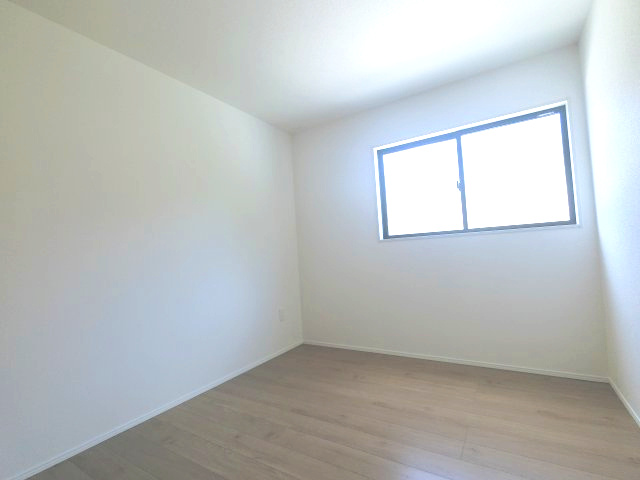 鳥栖市姫方町6期　3号棟の洋室|個人の部屋や寝室として使える洋室です