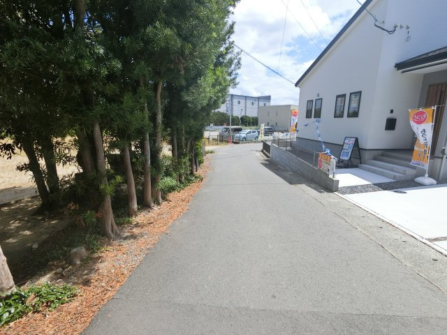 鳥栖市姫方町6期　3号棟の前面道路含む現地写真|前面道路含む現地写真です