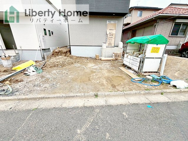 守谷市松ヶ丘5丁目1期　新築戸建　1号棟の駐車場