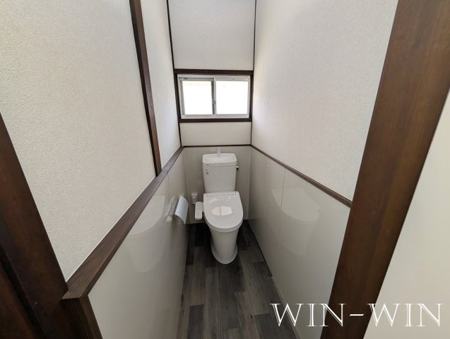 大村町字於泥貸家群のトイレ