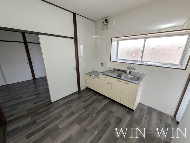 大村町字於泥貸家群のキッチン