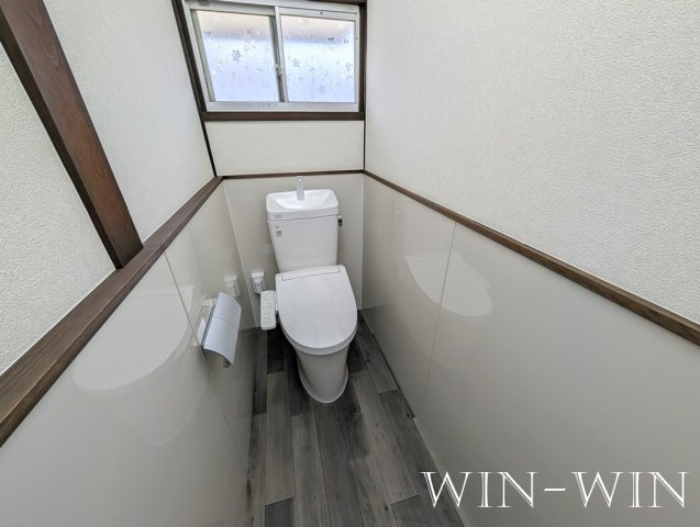 大村町字於泥貸家群のトイレ