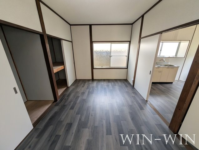 大村町字於泥貸家群の寝室