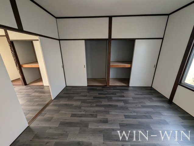 大村町字於泥貸家群の寝室