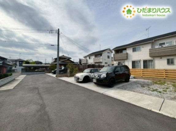 熊谷市善ヶ島　中古一戸建ての駐車場