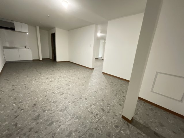 山崎町3店舗の内装