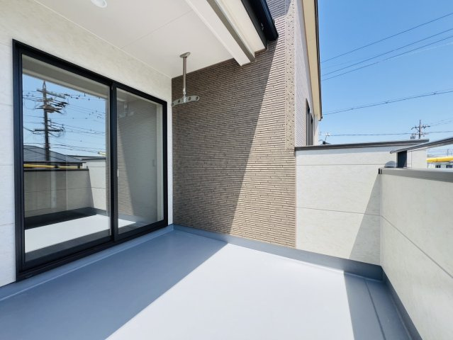 半田市花田町1丁目13番15『仲介手数料無料』新築戸建てのバルコニー