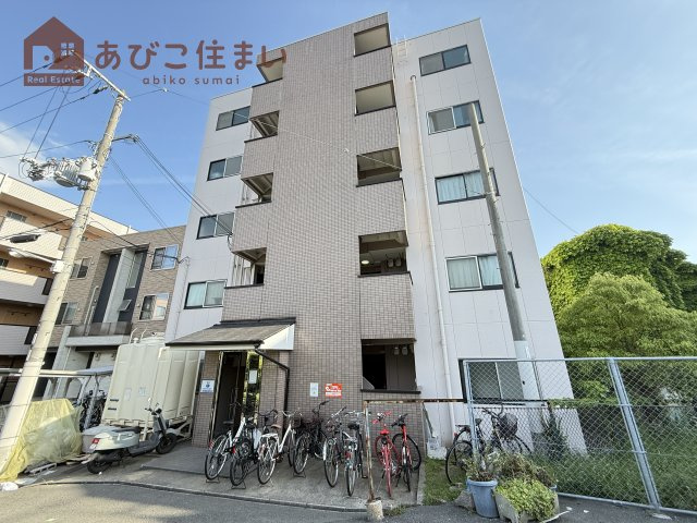シャトル市大前の外観