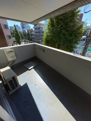 【バルコニー】 | 大和ビル | 陽当たり良好なバルコニーです