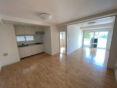 【居間・リビング】 | 大和ビル | おしゃれな居間です