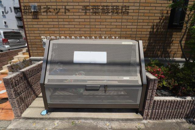 リヴェールのその他共用部分|ゴミストッカー