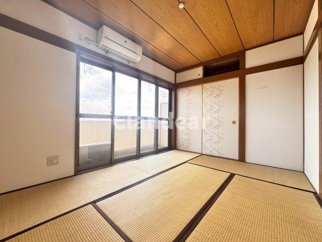 第15小倉ハイコーポの和室|ドキドキの新生活も、安心してスタート。ぴったりの住まいを見つけませんか？クランディアが一緒に住まい選びをサポートします‼　まずは、お気軽にお問合せください　＃クランディア