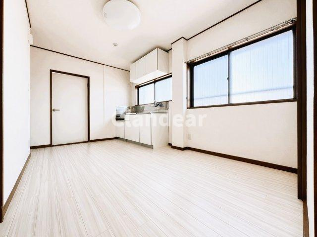 第15小倉ハイコーポのキッチン|ドキドキの新生活も、安心してスタート。ぴったりの住まいを見つけませんか？クランディアが一緒に住まい選びをサポートします‼　まずは、お気軽にお問合せください　＃クランディア