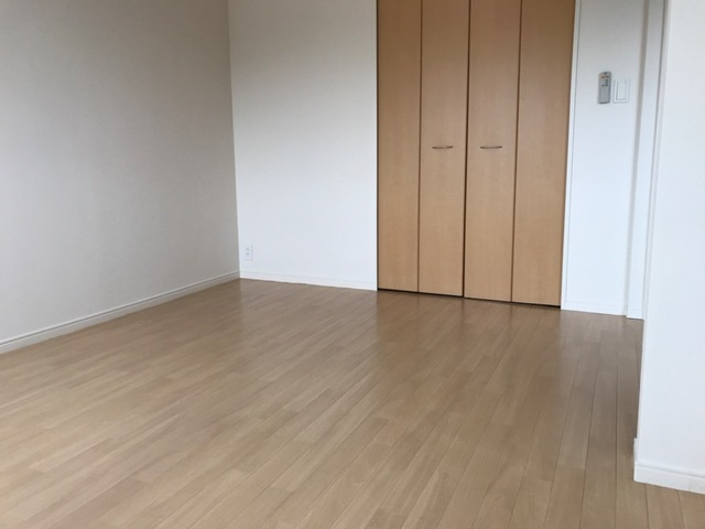 レイクビレッヂの洋室