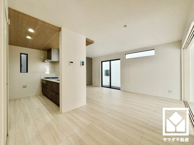 大津市坂本8丁目　16号棟の居間・リビング