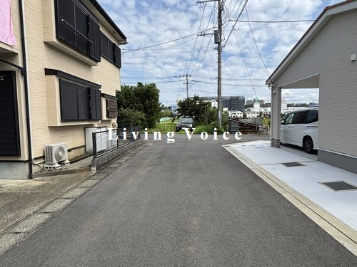 【仲介手数料０円】厚木市愛甲西1丁目　新築一戸建て　1号棟の前面道路含む現地写真|【仲介手数料０円】厚木市愛甲西1丁目　新築一戸建て　全2棟