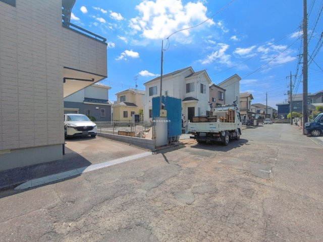 ふじみ野市桜ケ丘３丁目の新築一戸建の前面道路含む現地写真|北西側約6ｍの前面道路