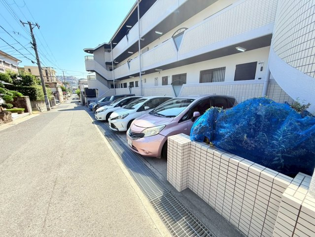 サンコート垂水の駐車場