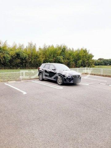 アフロディーテの駐車場|高崎、前橋のお部屋探しはエンドスケープまで！お客様の理想お聞かせ下さい♪