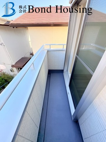 「設備充実」持子2丁目　限定1棟のバルコニー