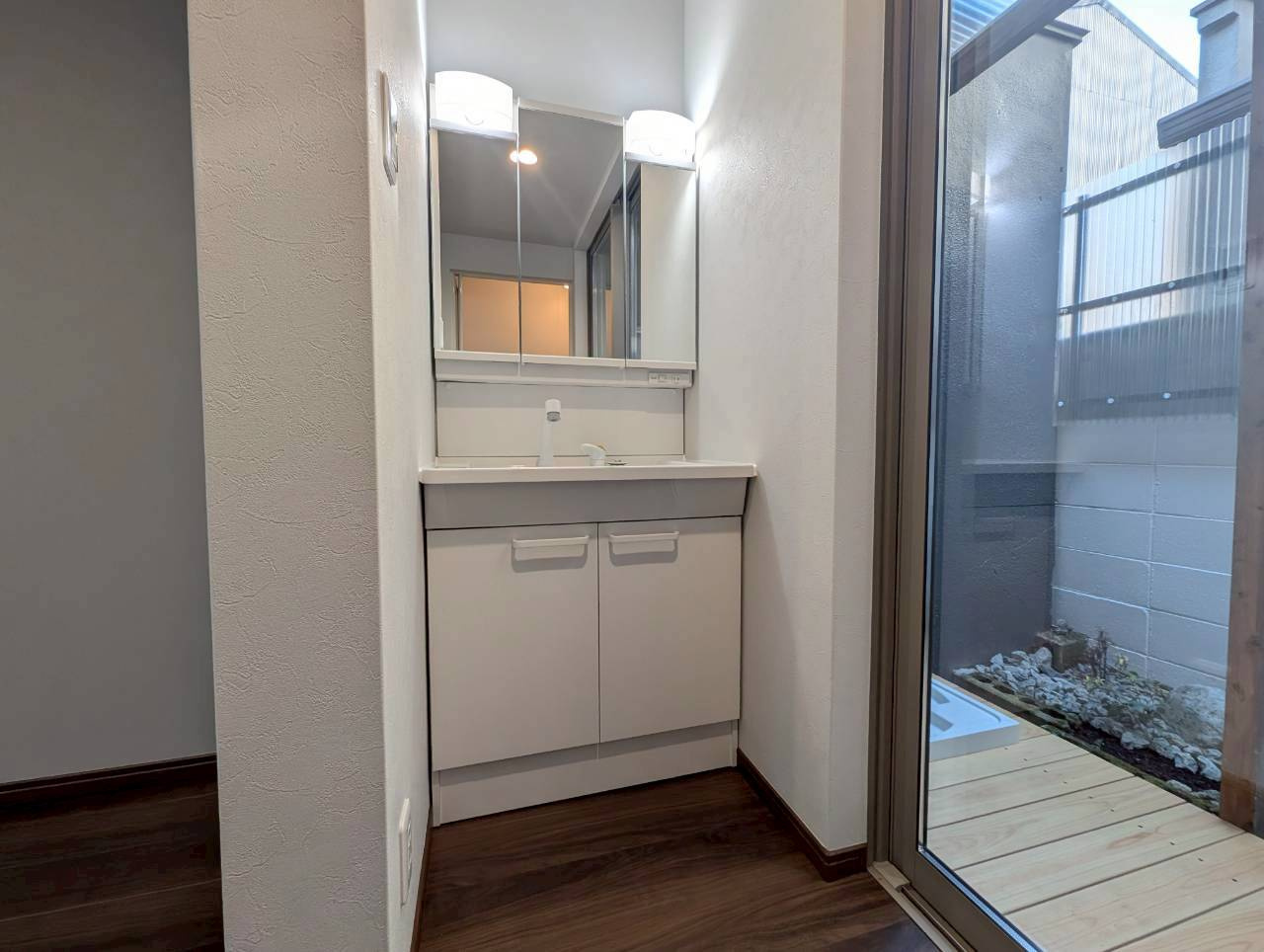 岡崎天王町の独立洗面台