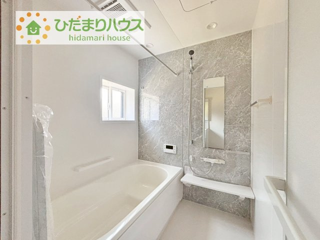 【浴室】 | 土浦市真鍋第1期　新築戸建　2号棟 | 大人が足を伸ばしても十分な広さ！一人でゆっくりくつろぐ時間も大切です！
