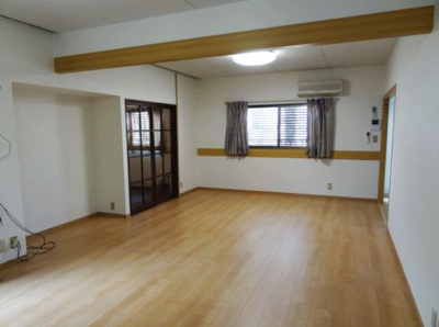 【居間・リビング】 | 片縄５丁目戸建て