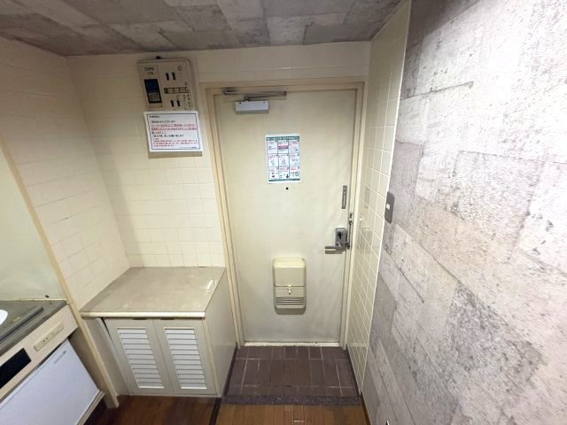 坂口ポートハイツの玄関