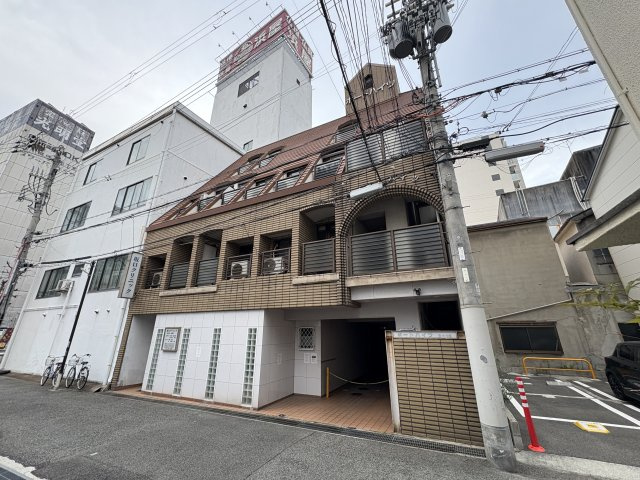 坂口ポートハイツの外観