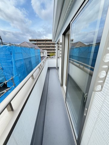 【バルコニー】 | 福岡市東区舞松原2丁目　2号棟（全2棟）【仲介手数料無料・0円】 | 施工例。施工例は完成時と異なる場合があります。