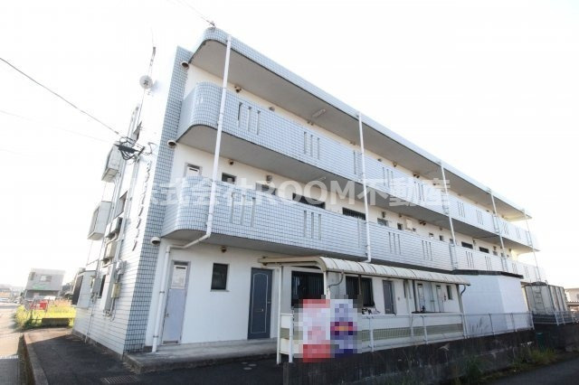 日の出マンションの外観