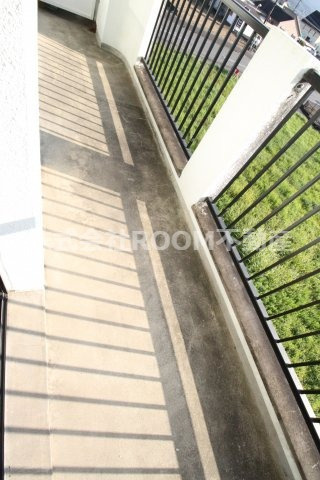 日の出マンションのバルコニー