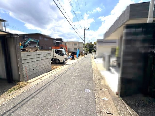 【その他】 | 福岡市南区和田4丁目1期　2号棟（全3棟）【仲介手数料無料・0円】 | 現地写真。前面道路です。