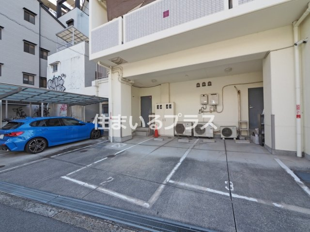 Canal天満橋の駐車場