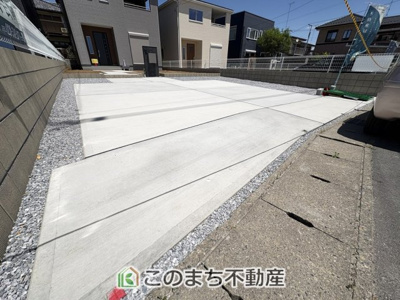 【駐車場】 | Livele Garden.S　第1栃木都賀町平川　3号棟 | 広々とした駐車場は横並びに駐車可能です☆