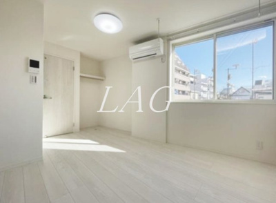 【居間・リビング】 | ＬＡＵＲＥＬ豊町 | 洋室のお部屋です。