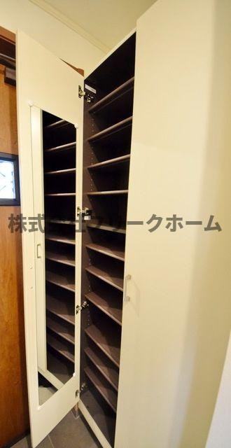 三鷹市井口１丁目のアパートの収納