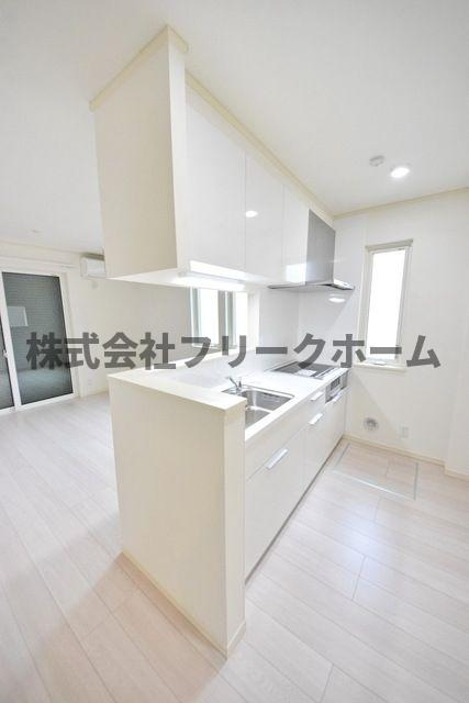 三鷹市井口１丁目のアパートのキッチン