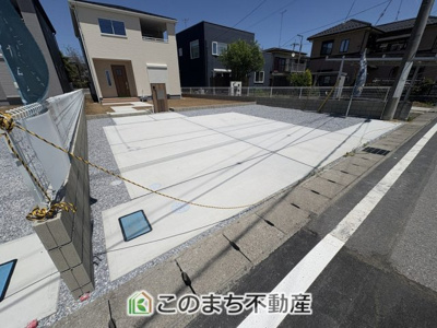 【駐車場】 | Livele Garden.S　第1栃木都賀町平川　4号棟 | お車を横並びに駐車可能です☆
