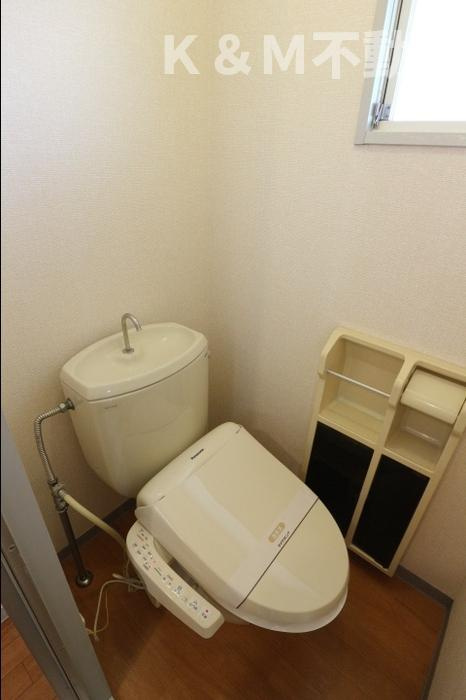 新柏ハウスのトイレ|清潔感のあるトイレです