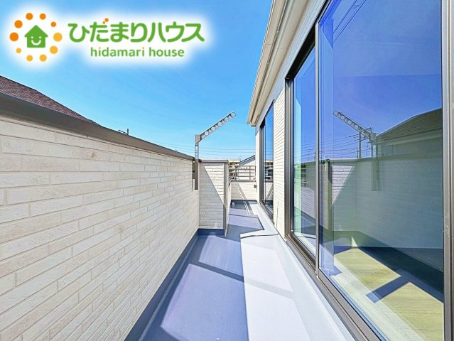 【バルコニー】 | 水戸市堀町2086番　新築戸建　A号棟 | バルコニー付きなら洗濯物がたくさん干せて乾きやすいですね