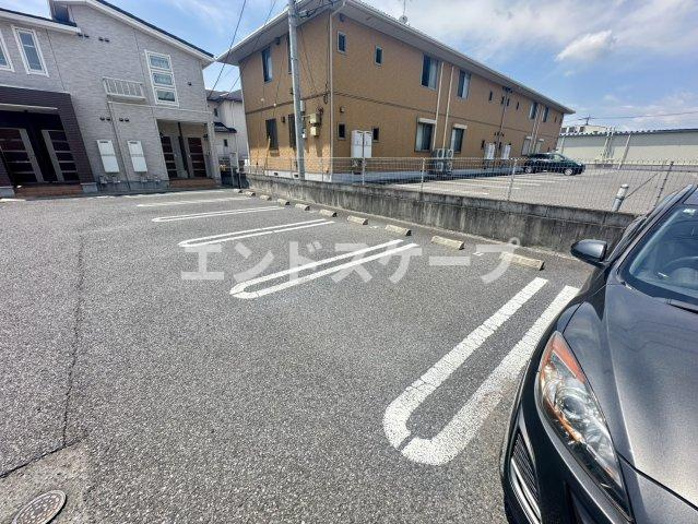 ビオーラ　Ｂの駐車場|高崎、前橋のお部屋探しはエンドスケープまで！お客様の理想お聞かせ下さい♪