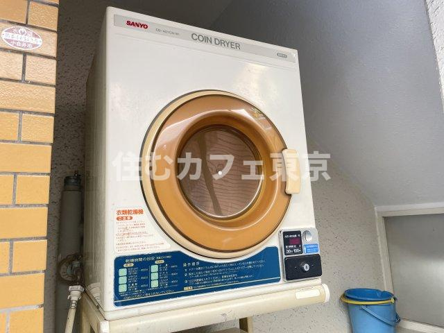 パークアベニューエス・ティーンのトイレ|共用の乾燥機です